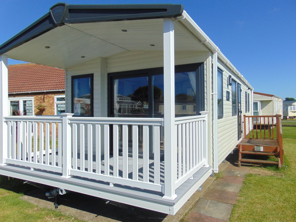 PREOWNED 2015 ABI ASHCROFT EXCLUSIVE Flower of May