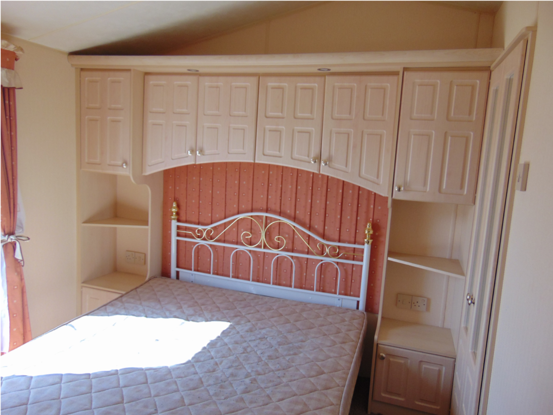 PREOWNED 2005 WILLERBY GRANADA Flower of May