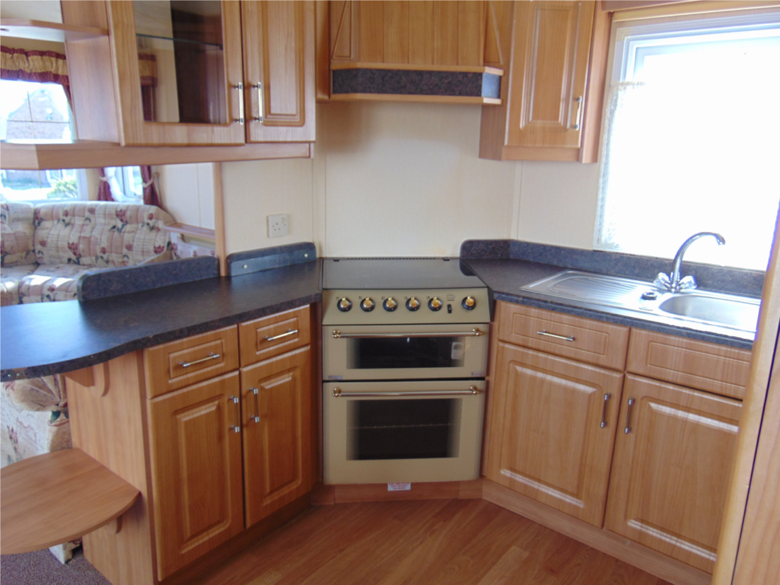 PREOWNED 2005 WILLERBY GRANADA Flower of May