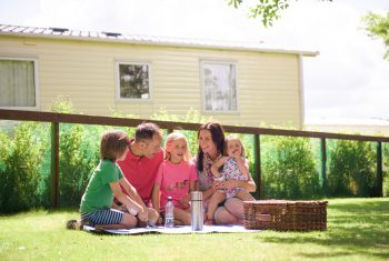 Flower-of-May-Kids-Family-Holiday-Picnic