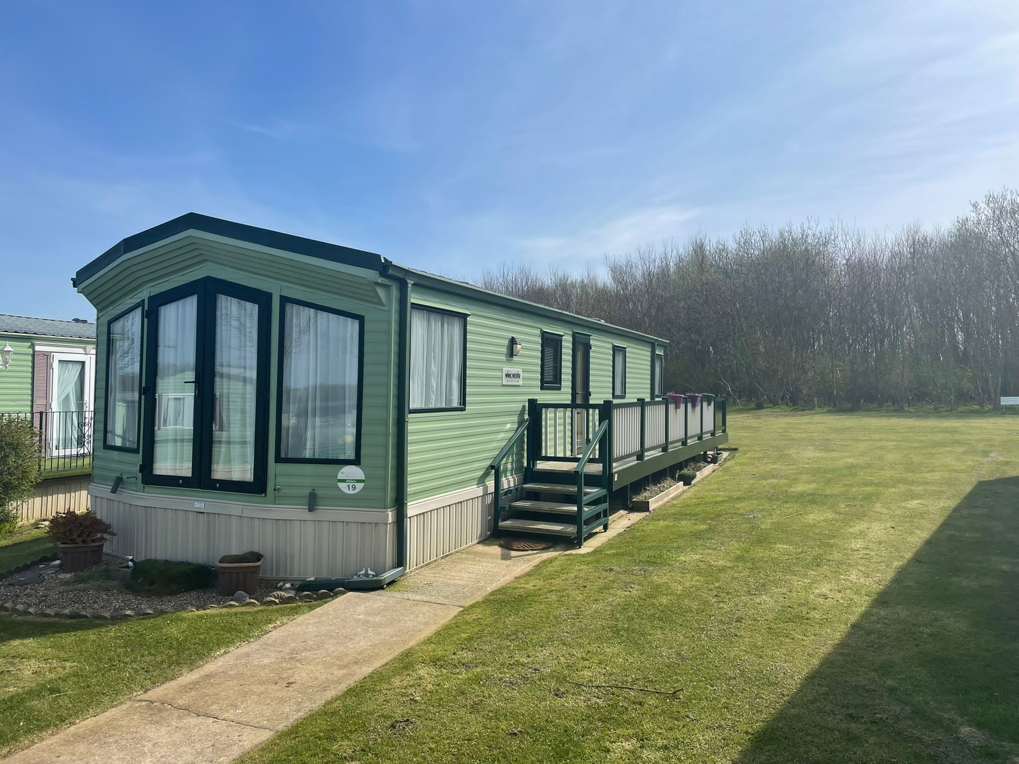 PRE-OWNED 2012 WILLERBY WINCHESTER | Flower of May