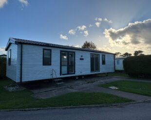 PRE-OWNED 2022 VICTORY BECKWOOD